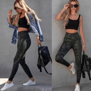 Spanx Leggings Womens Small Camo Faux Leather Green Black High Rise